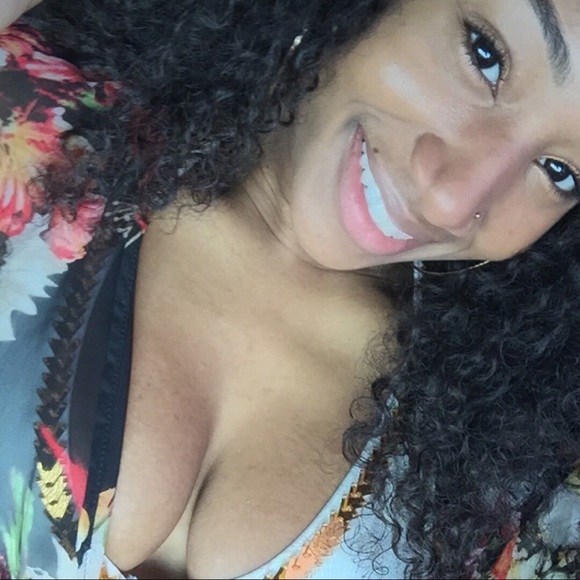 Floral cover up - Picture 4 of 4